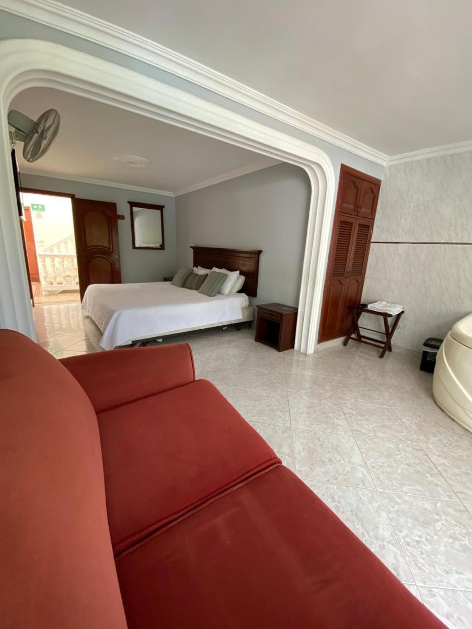 Juan De La Vega Hotel La Vega  Bagian luar foto